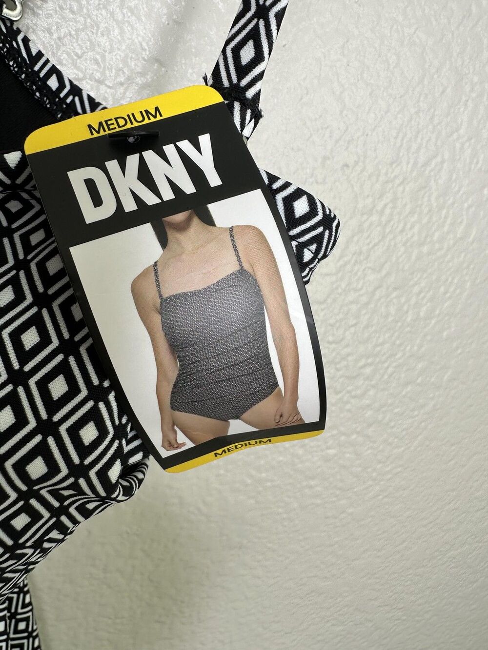 NEW DKNY Swimsuit Womens Medium Black White One Piece Geometric Stretch Ocean - Picture 4 of 7